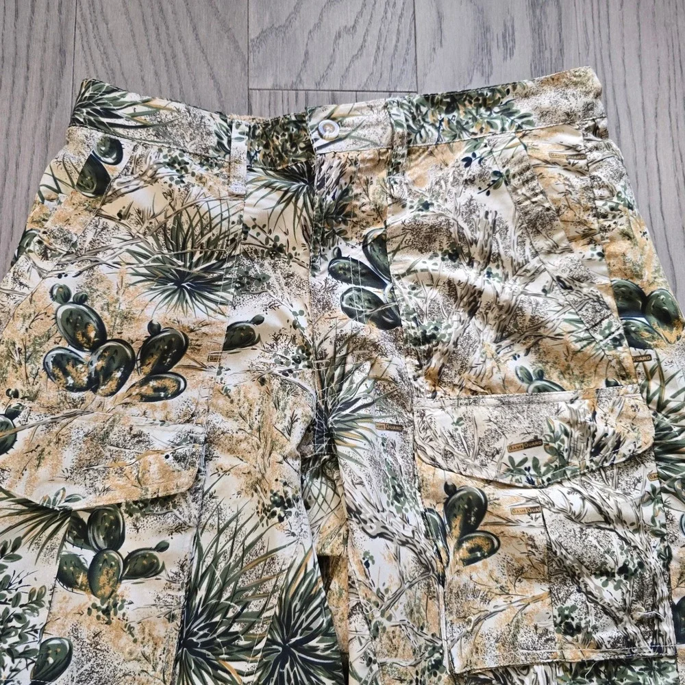 GameGuard Desert Camo Convertible Zip Off Cargo Pants Mens Small Cactus Print